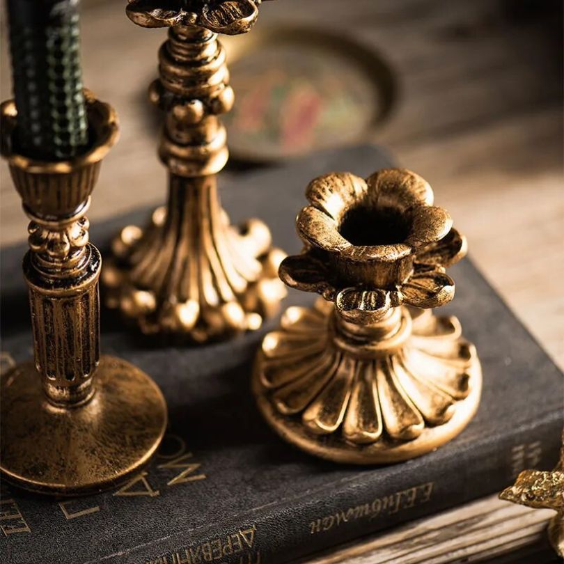 Junips | AuricGlow – Rustic Candle Holder with Elegant Luxury for a Timeless Look