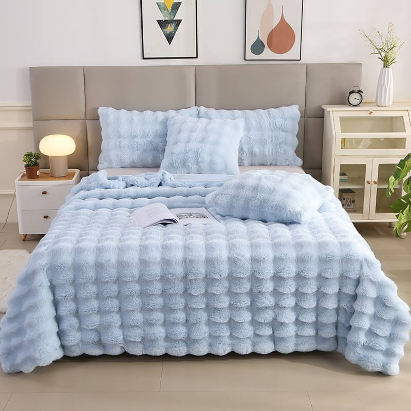 Junips | Premium Bubble Double Layer Thick Faux Rabbit Fur Blanket