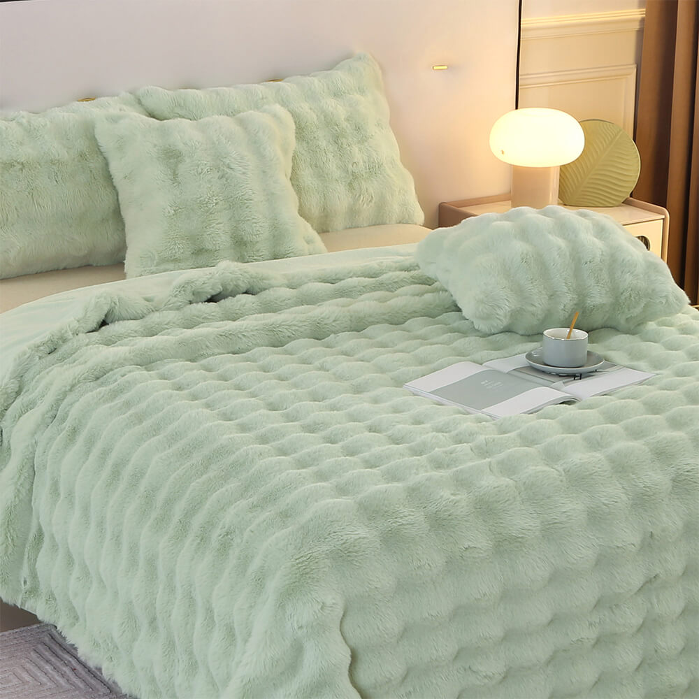 Junips | Premium Bubble Double Layer Thick Faux Rabbit Fur Blanket