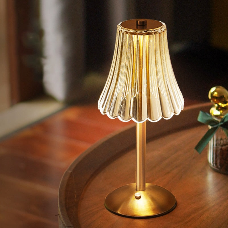 Junips | Crystal table lamp with warm light and built-in battery