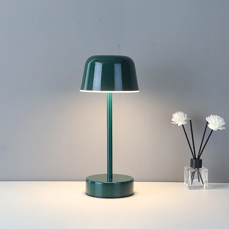 Junips | Modern Metal Rechargeable Table Lamp