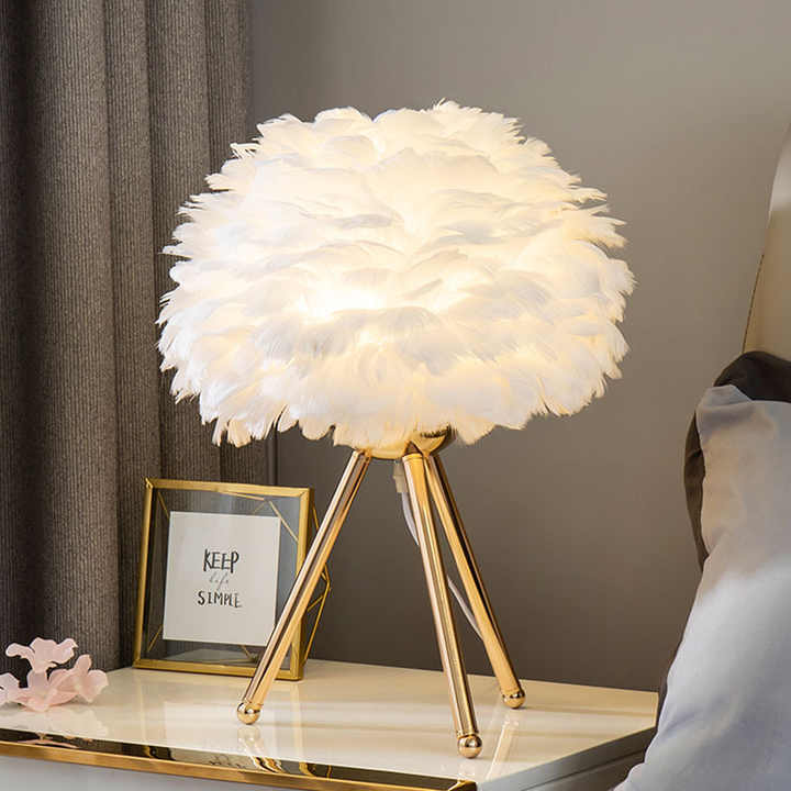 Junips | Table Lamp - FeatherLux - Dimmable Light - Elegant Feather Design