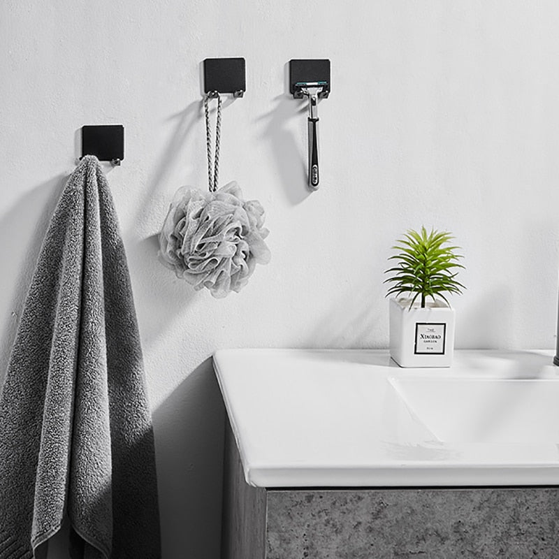 Junips | Punch-free Razor Holder Storage Hook (1/2/3 Pieces) - Wall Mounted Men's Razor Shelf for the Bathroom