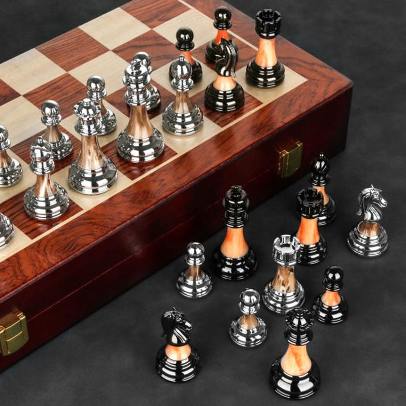 Junips | Luxurious chess set made of metal with a large 45 cm wooden board