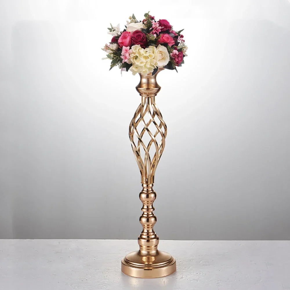 Junips | Elegant Candle Holder Set with Metal Stand