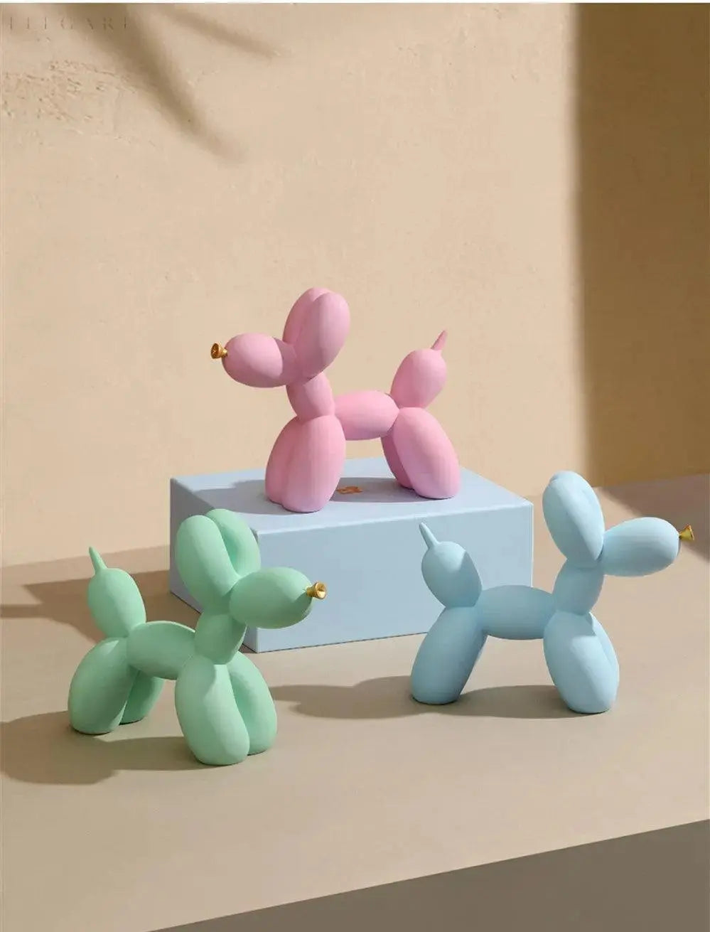 Junips | Haku - Balloon ornament with golden beak