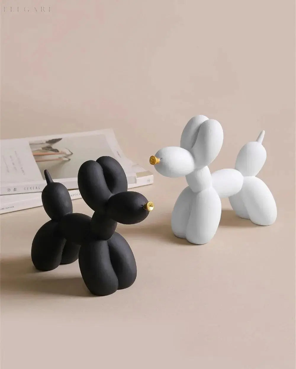 Junips | Haku - Balloon ornament with golden beak