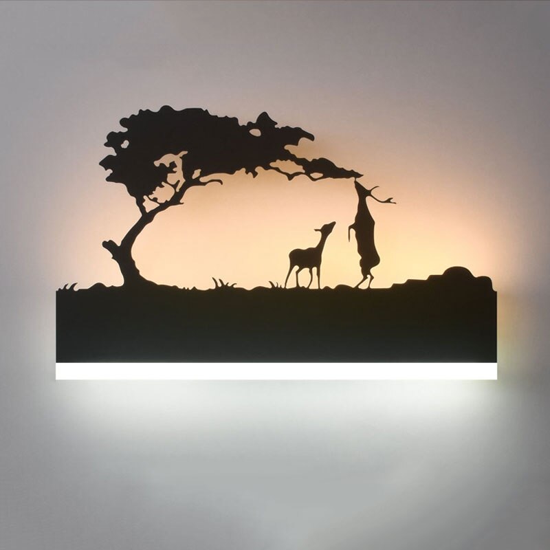 Junips | Wall lamp with versatile design