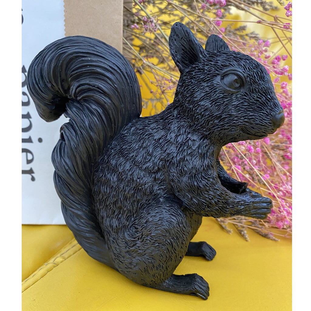 Junips | Table lamp squirrel resin LED animal light