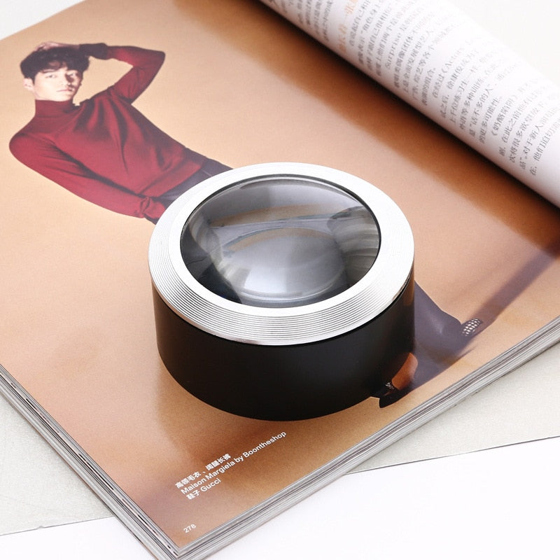 Junips | LED Reading Glasses Magnifier