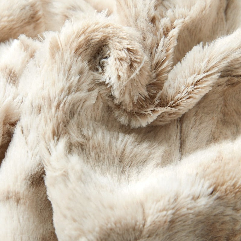 Junips | SOFT LEO PATTERN BLANKET