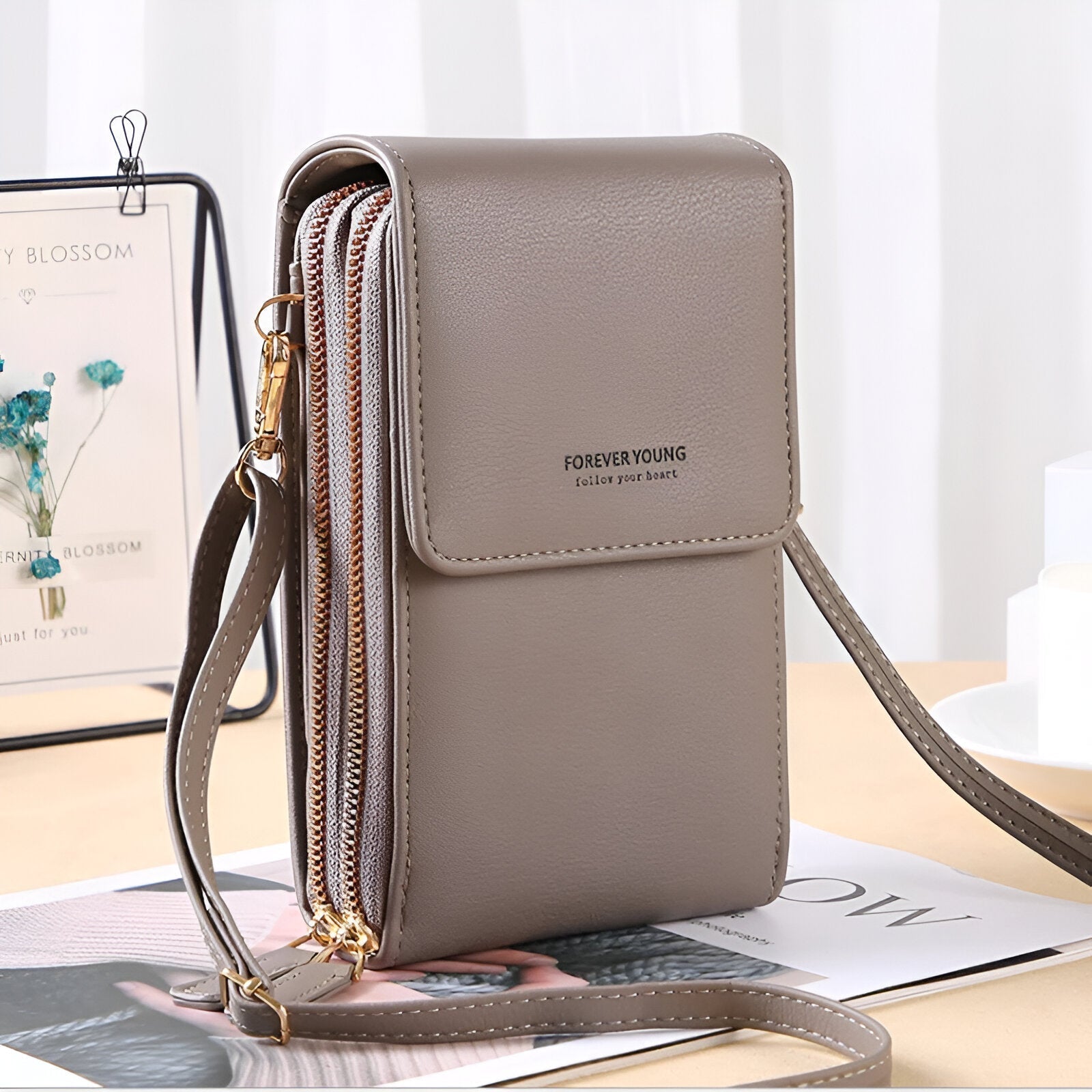 Junips | Carry - Stylish Crossbody Wallet & Phone Holder Bag