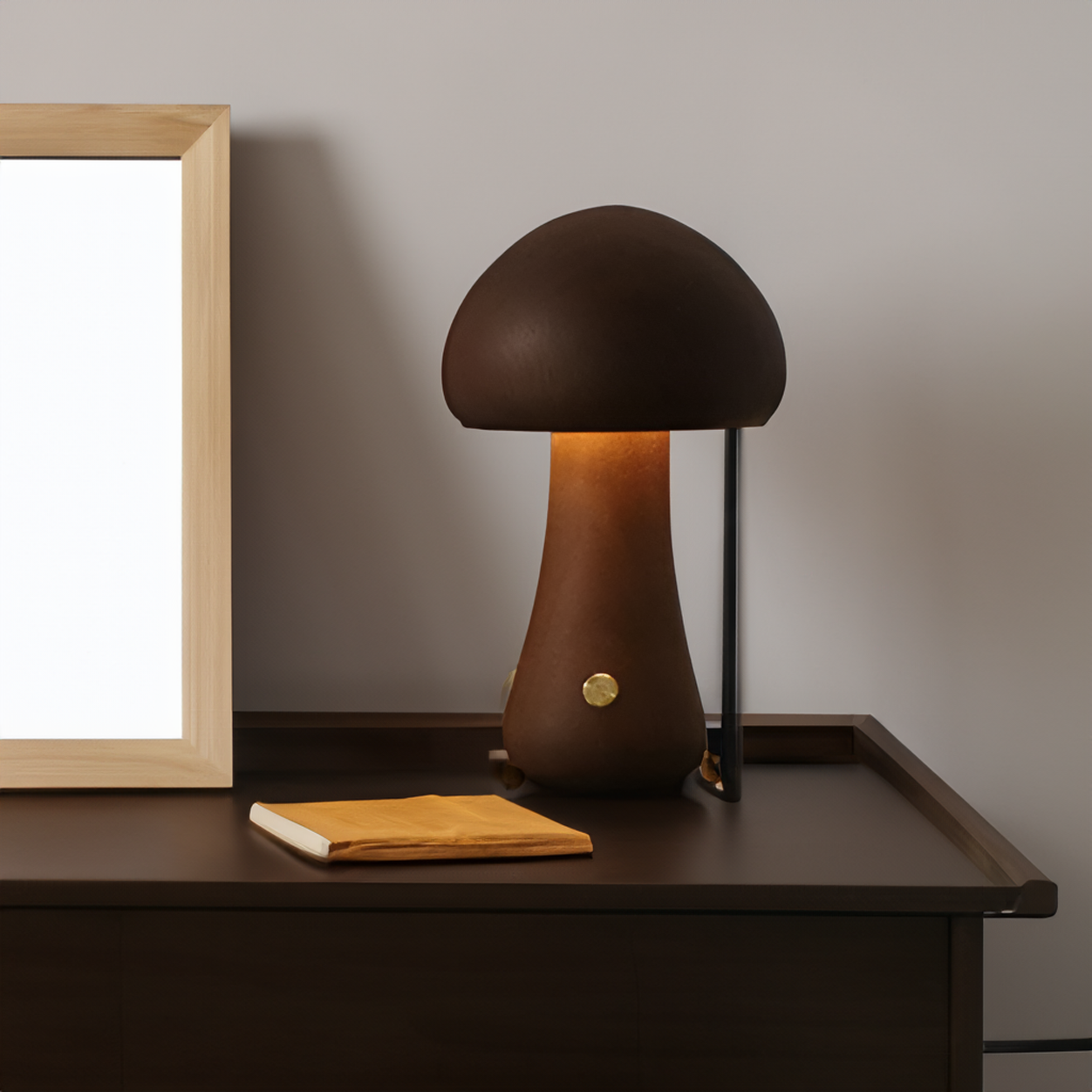 Junips | Modern Mushroom Desk Lamp