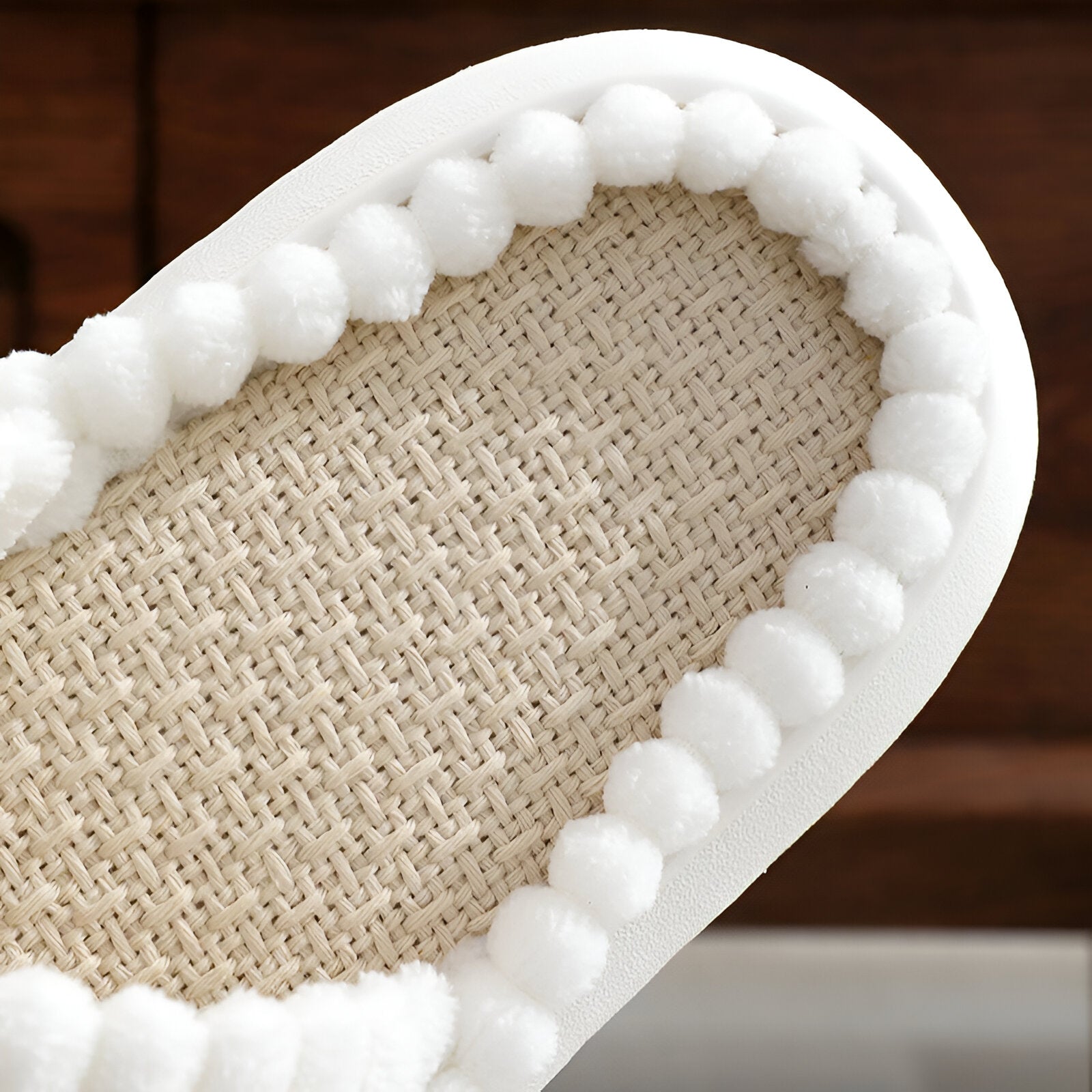 Junips | Sofie - Lined slippers made of plush with cross band
