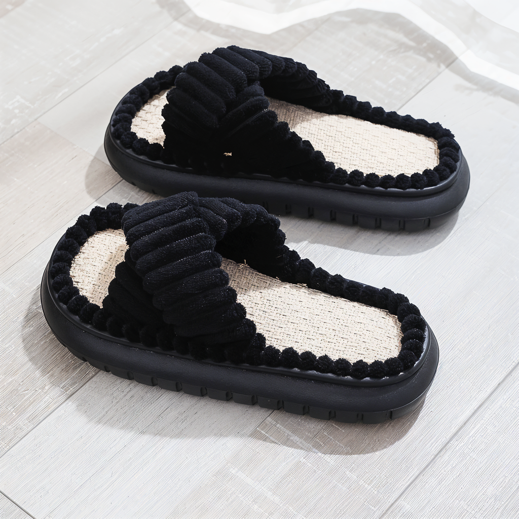 Junips | Sofie - Lined slippers made of plush with cross band