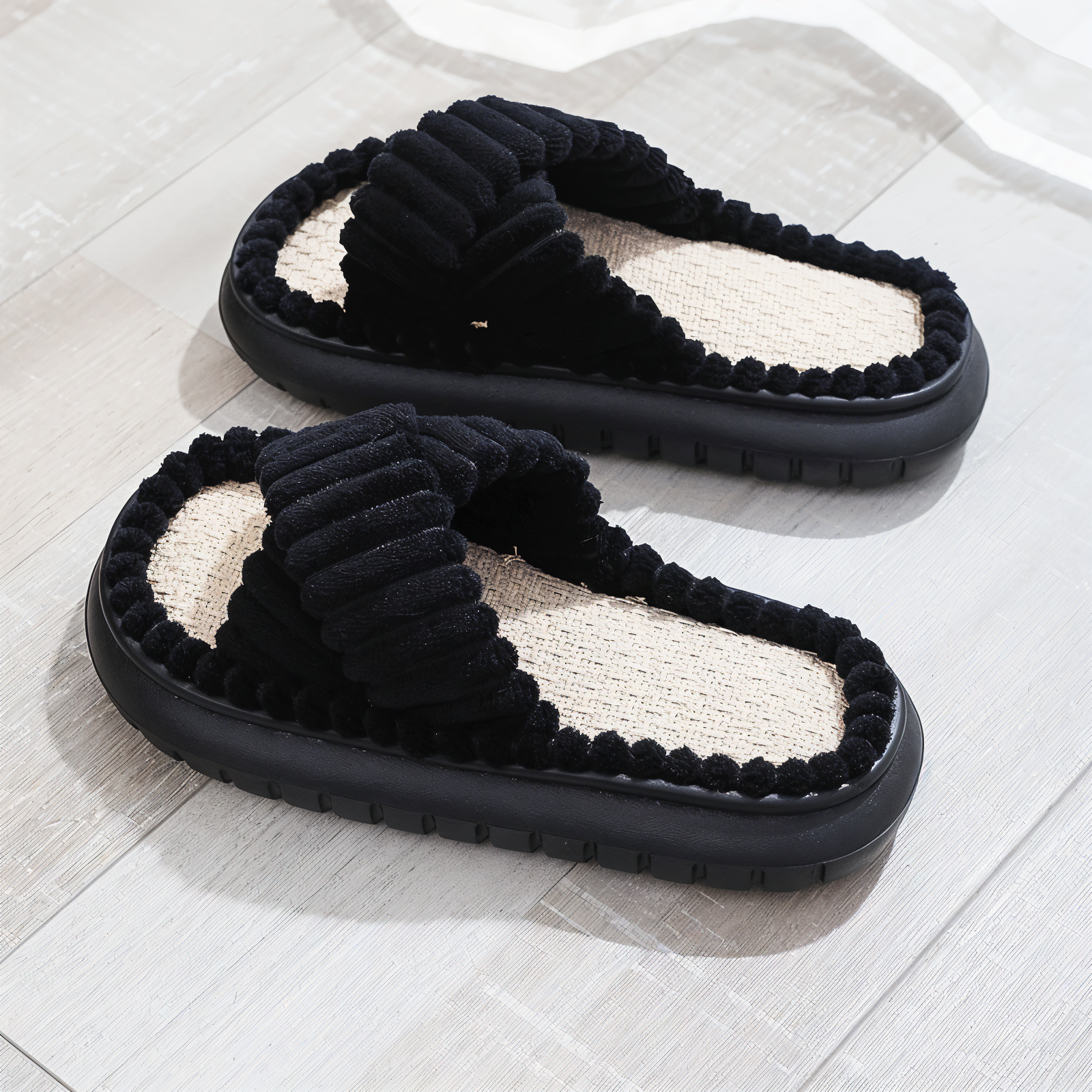 Junips | Sofie - Lined slippers made of plush with cross band