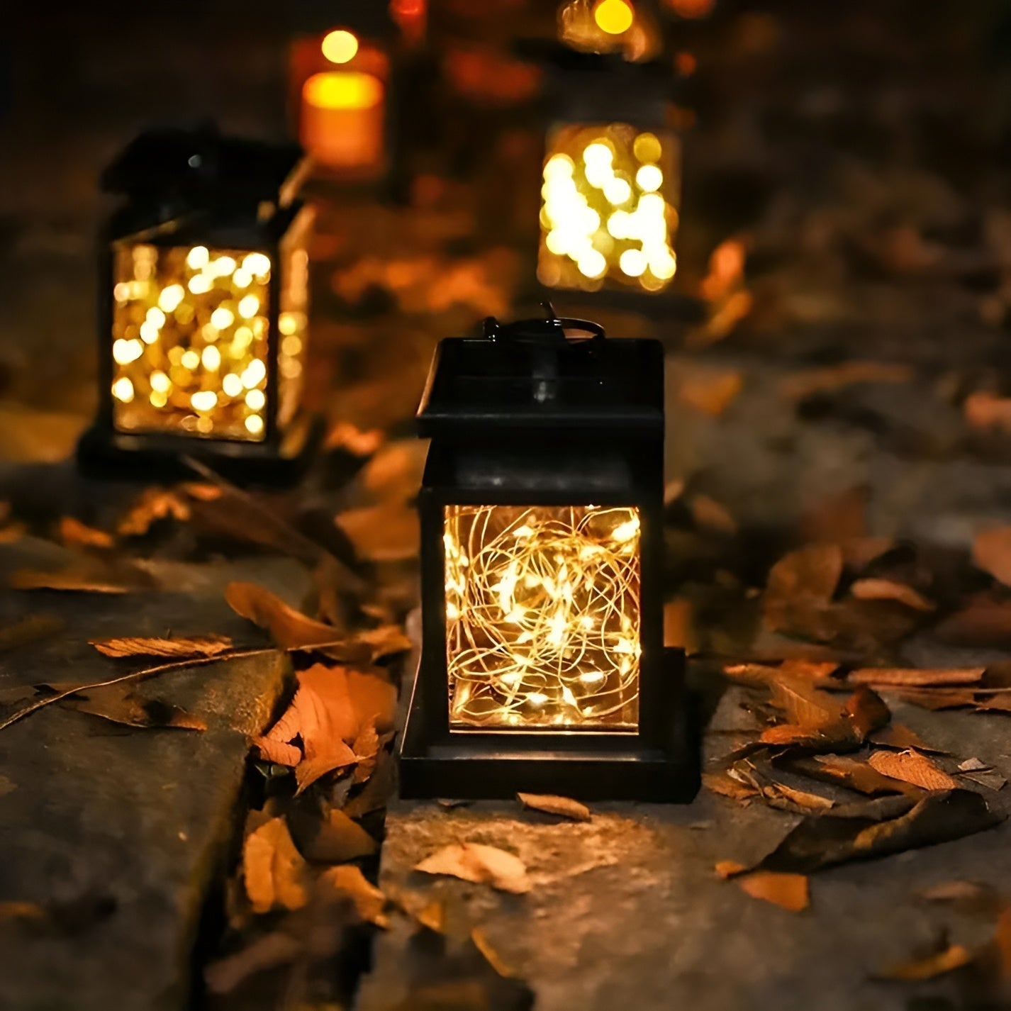 Junips | Magic Lantern - Solar-powered bulbs with dual panel control