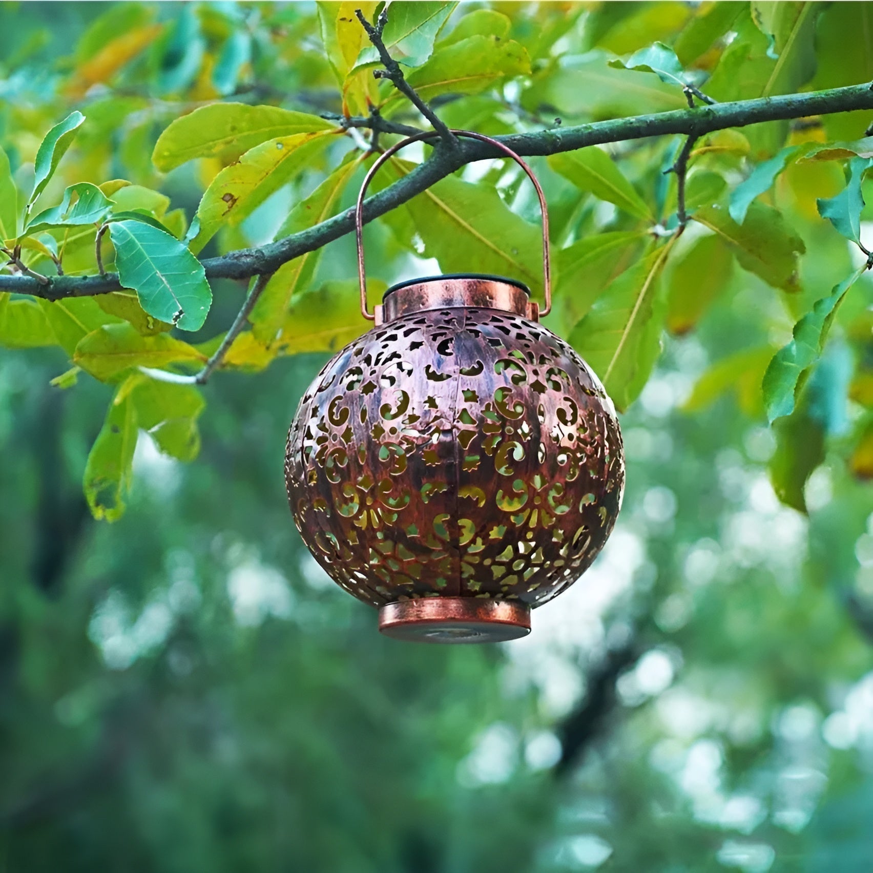 Junips | SolarGlow - Vintage Solar-powered Outdoor Light - Waterproof Outdoor Light