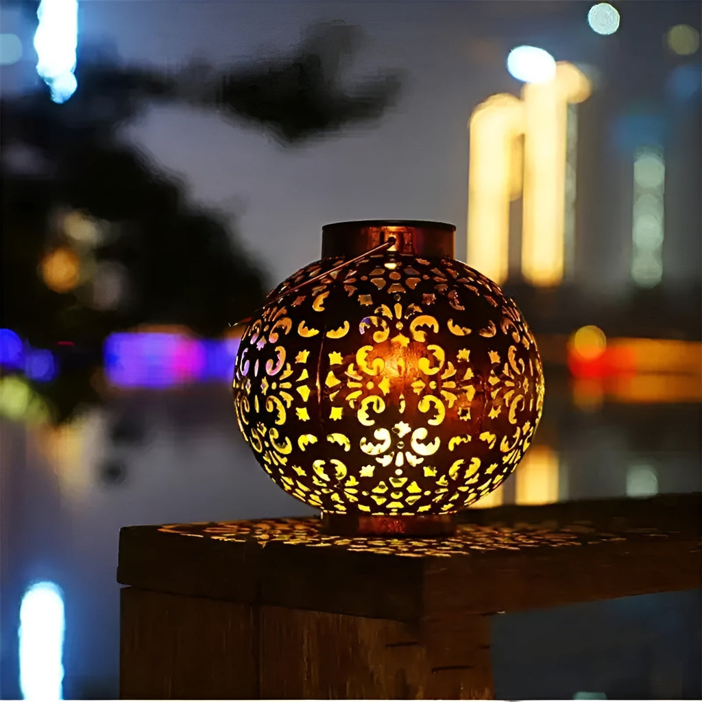 Junips | SolarGlow - Vintage Solar-powered Outdoor Light - Waterproof Outdoor Light