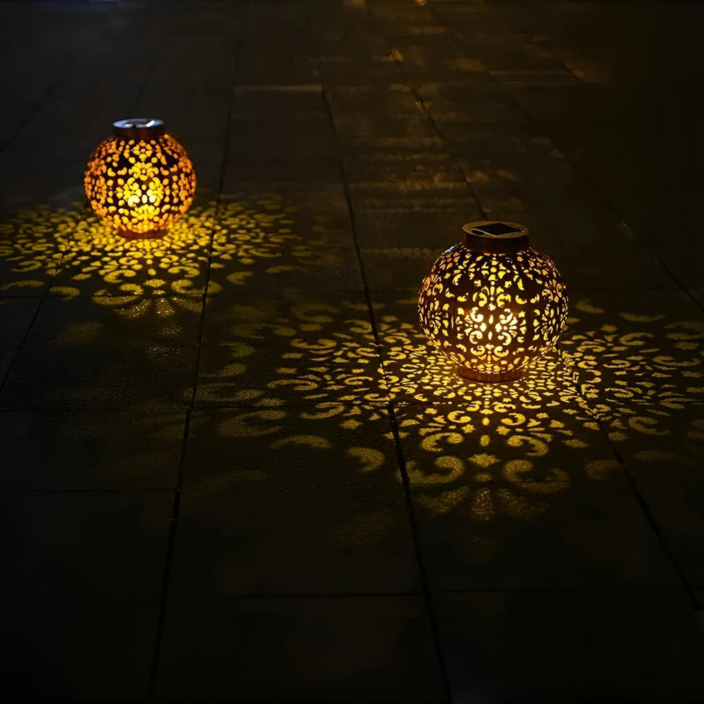 Junips | SolarGlow - Vintage Solar-powered Outdoor Light - Waterproof Outdoor Light