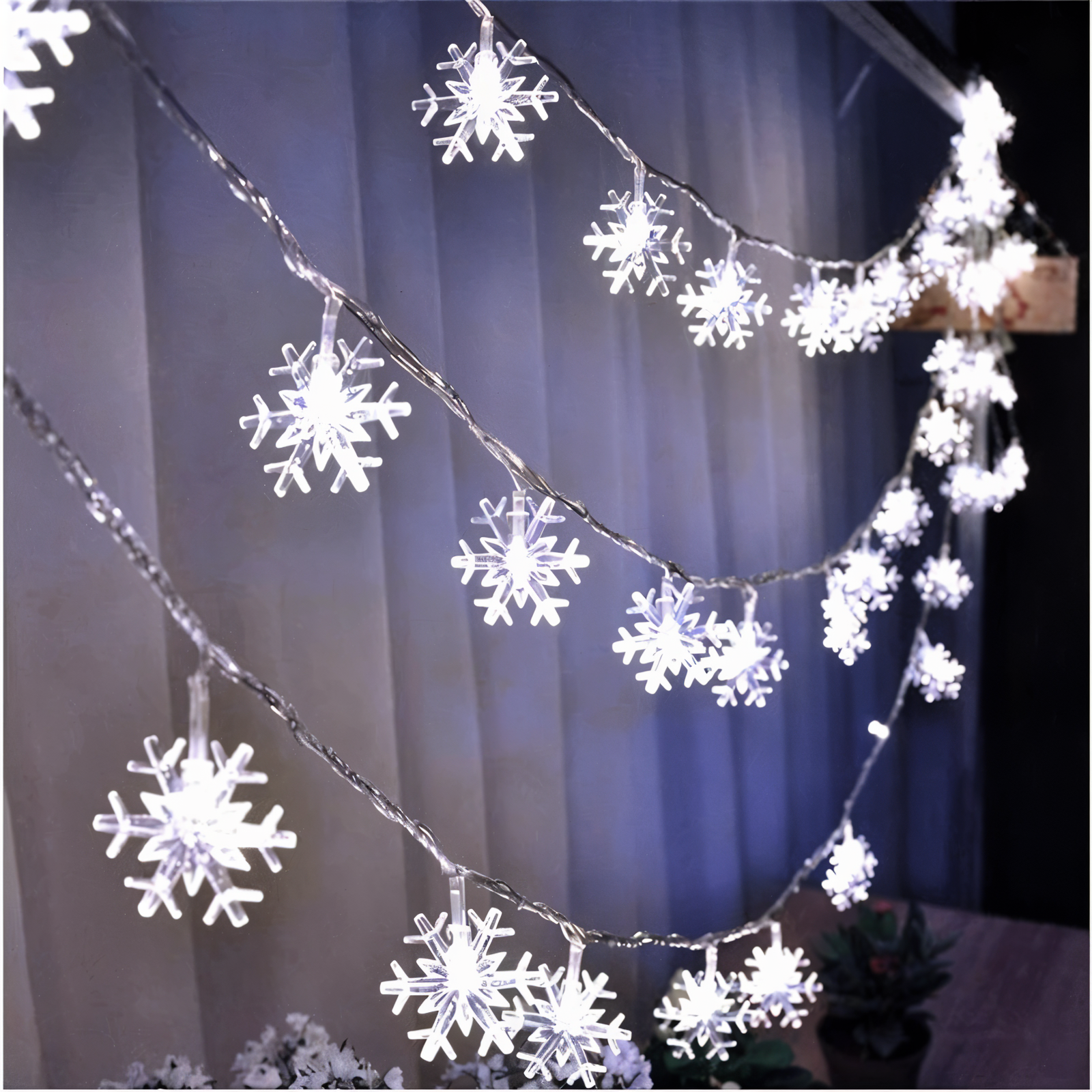Junips | Sparkle String Lights - Decorative Ball, Flower, Star, Snowflake LED String Lights