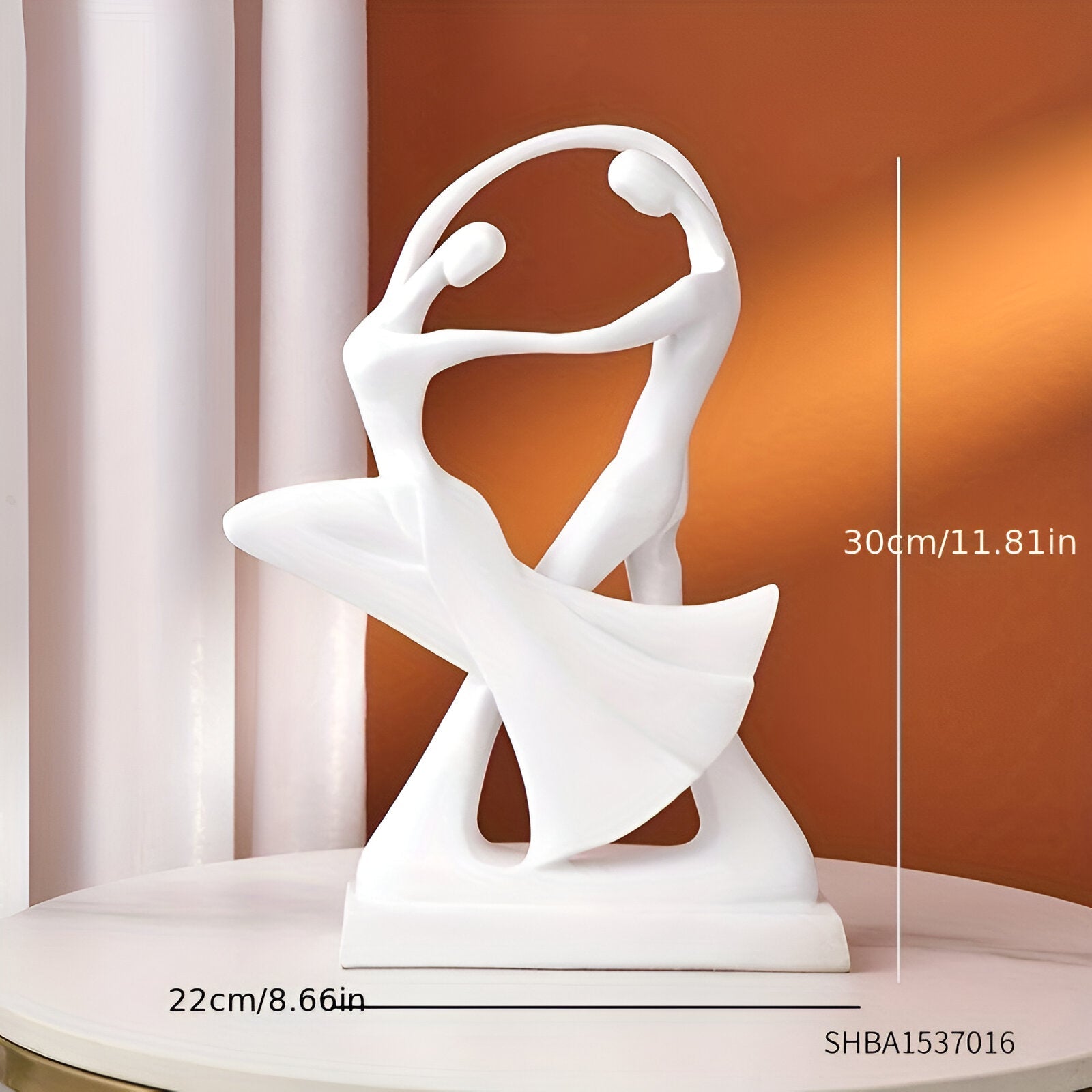 Junips | SwayDuo | Modern dancing resin sculpture