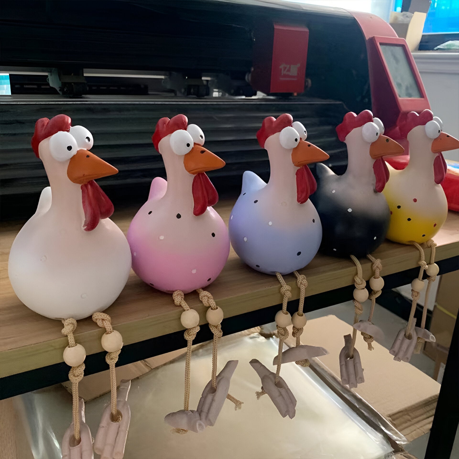 Junips | Large Eyes Chicken Statue - Weatherproof Resin Craft - Rooster Garden Statue
