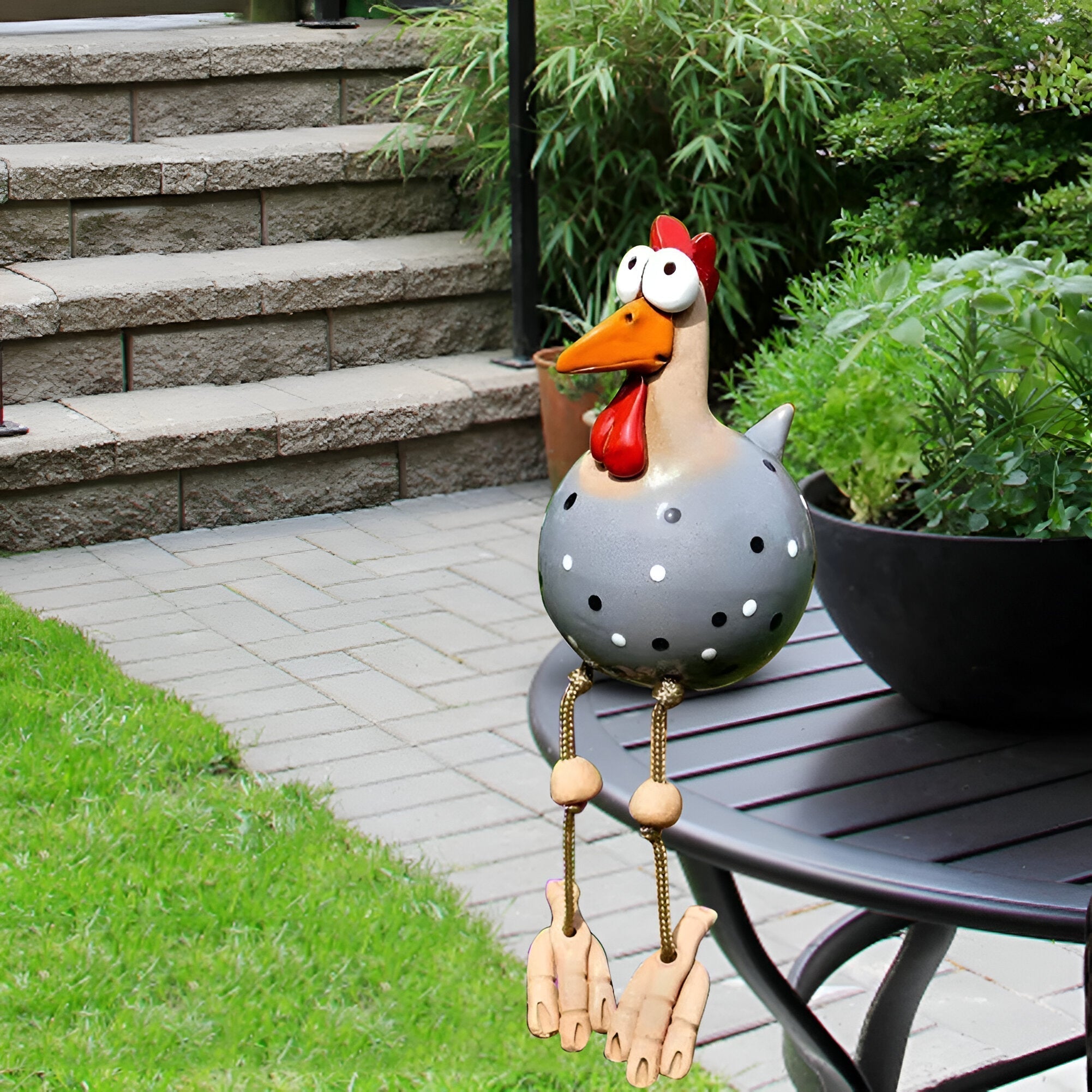 Junips | Large Eyes Chicken Statue - Weatherproof Resin Craft - Rooster Garden Statue