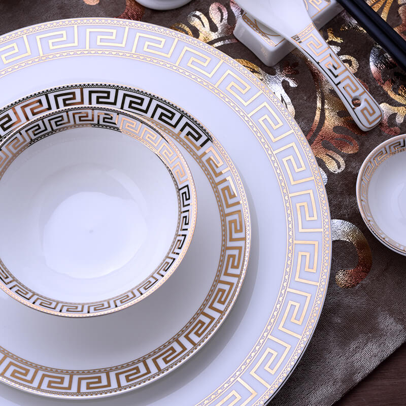 Junips | Luxury Ceramic Dish Set