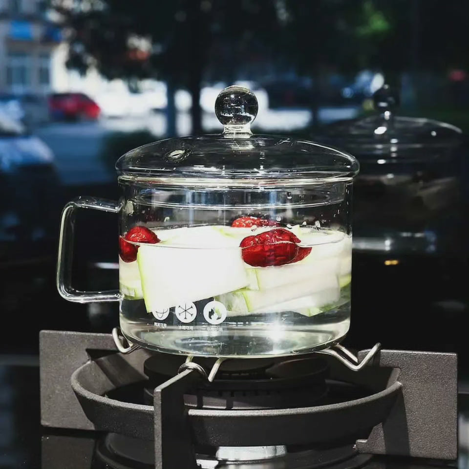 Junips | Glass heat-resistant cooking pot