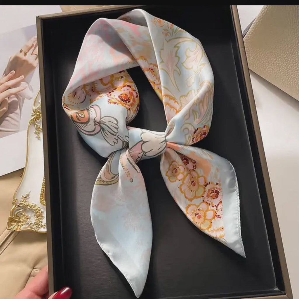 Junips | Silk Square Scarf