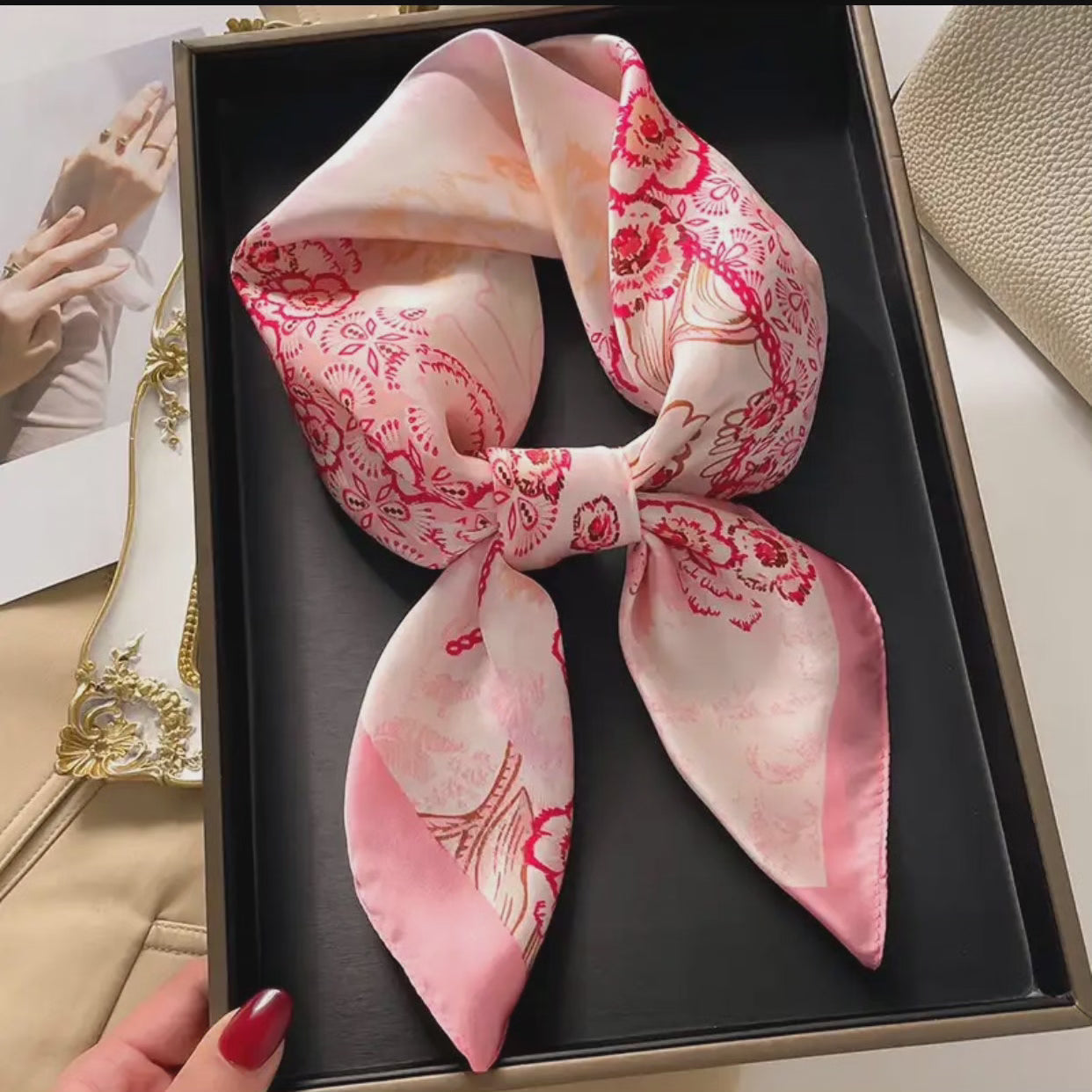Junips | Silk Square Scarf