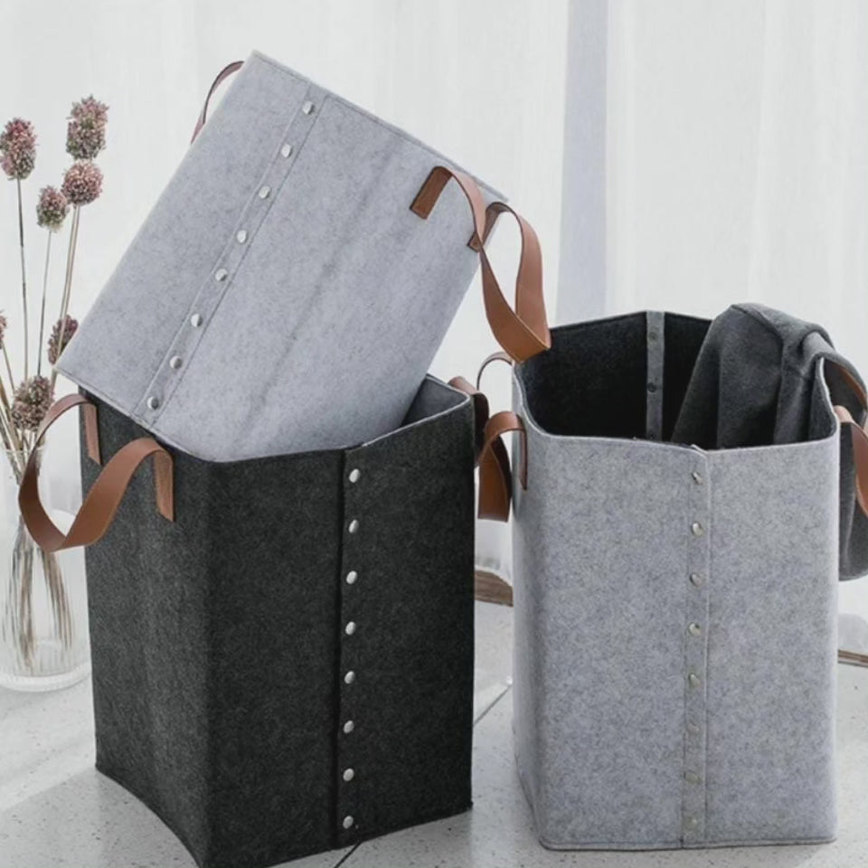 Junips | Collapsible laundry basket with leather handles