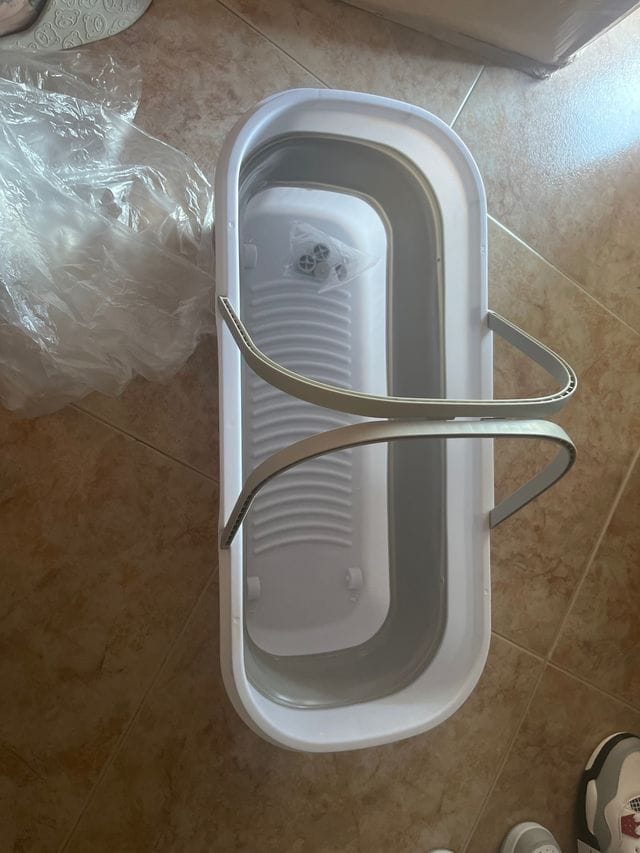 Junips | Collapsible folding bucket