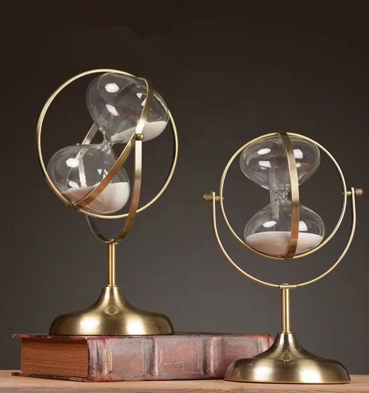 Junips | Large Hourglass