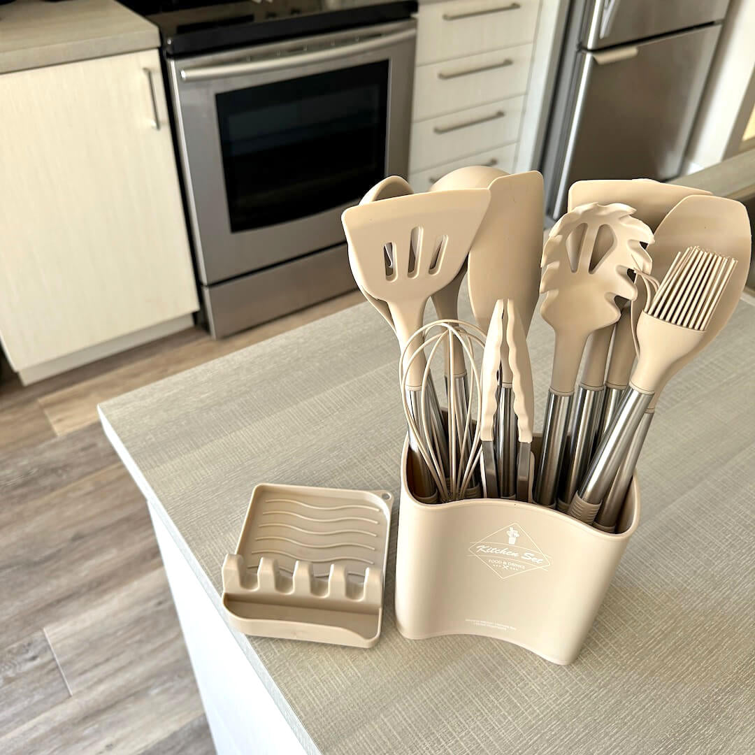 Junips | Lyon Silicone Kitchen Utensils Set