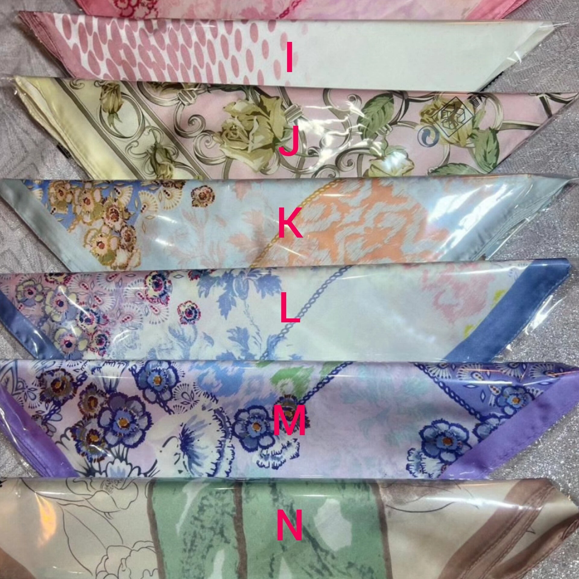 Junips | Silk Square Scarf