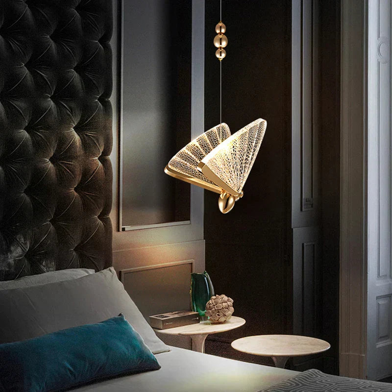 Junips | Frendorf – Butterfly-inspired Pendant Light