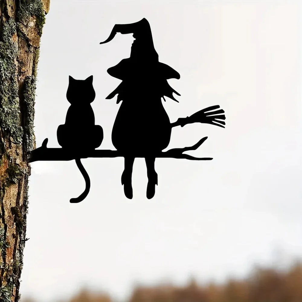 Junips | Metal art | Witch and cat garden decoration