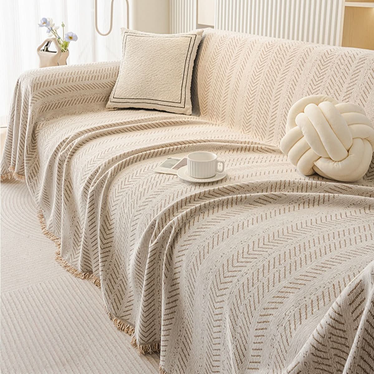 Junips | Scratch-resistant & washable sofa cover made of chenille