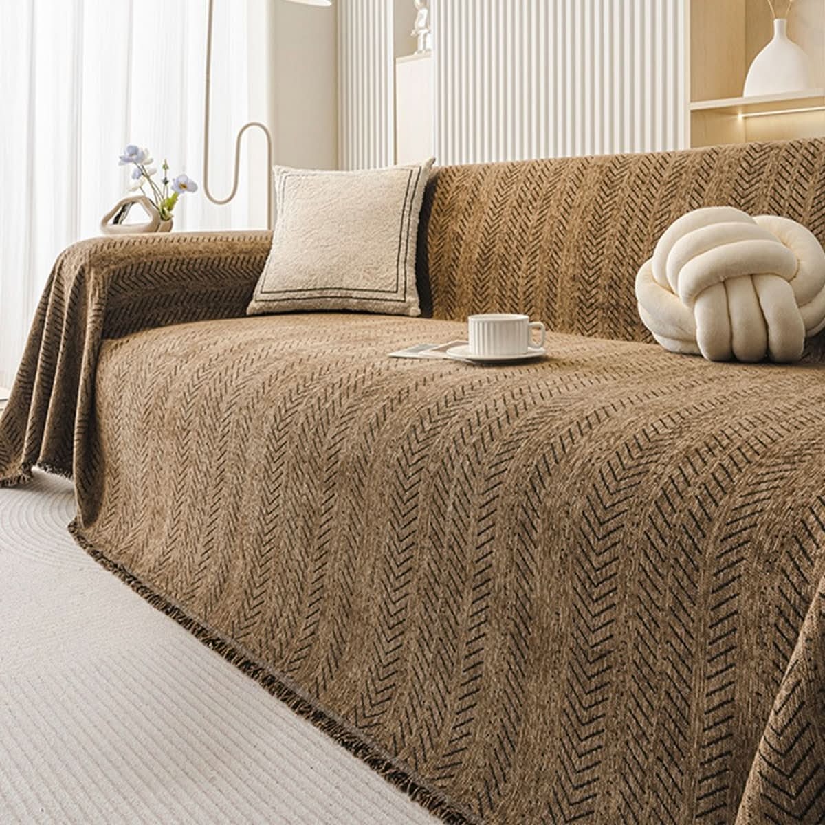 Junips | Scratch-resistant & washable sofa cover made of chenille