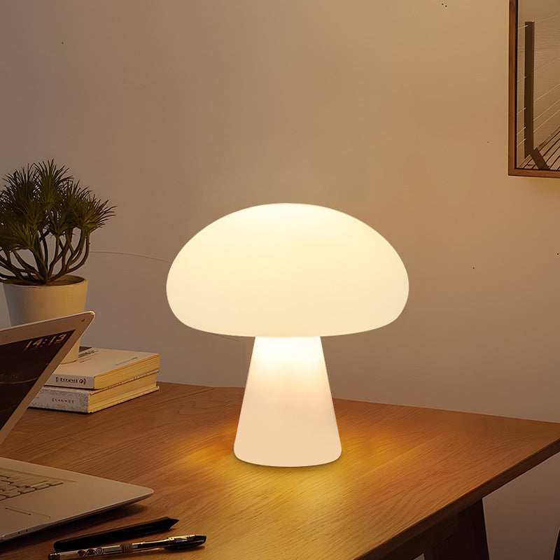 Junips | LED Mushroom Table Lamp for Indoor and Outdoor Use - Modern Design