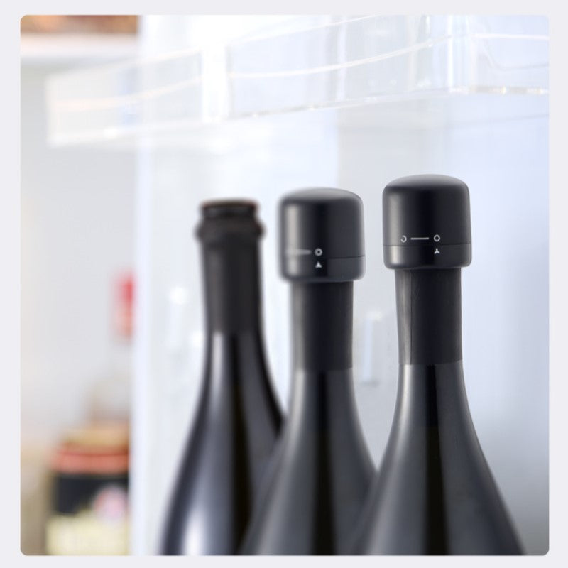 Junips | Reusable leak-proof silicone sealing cap for champagne and wine bottles