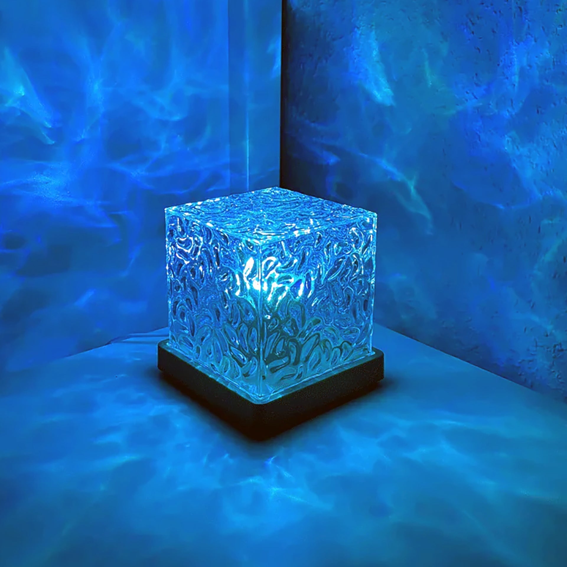 Junips | LED Table Lamp with Water Wave Effect