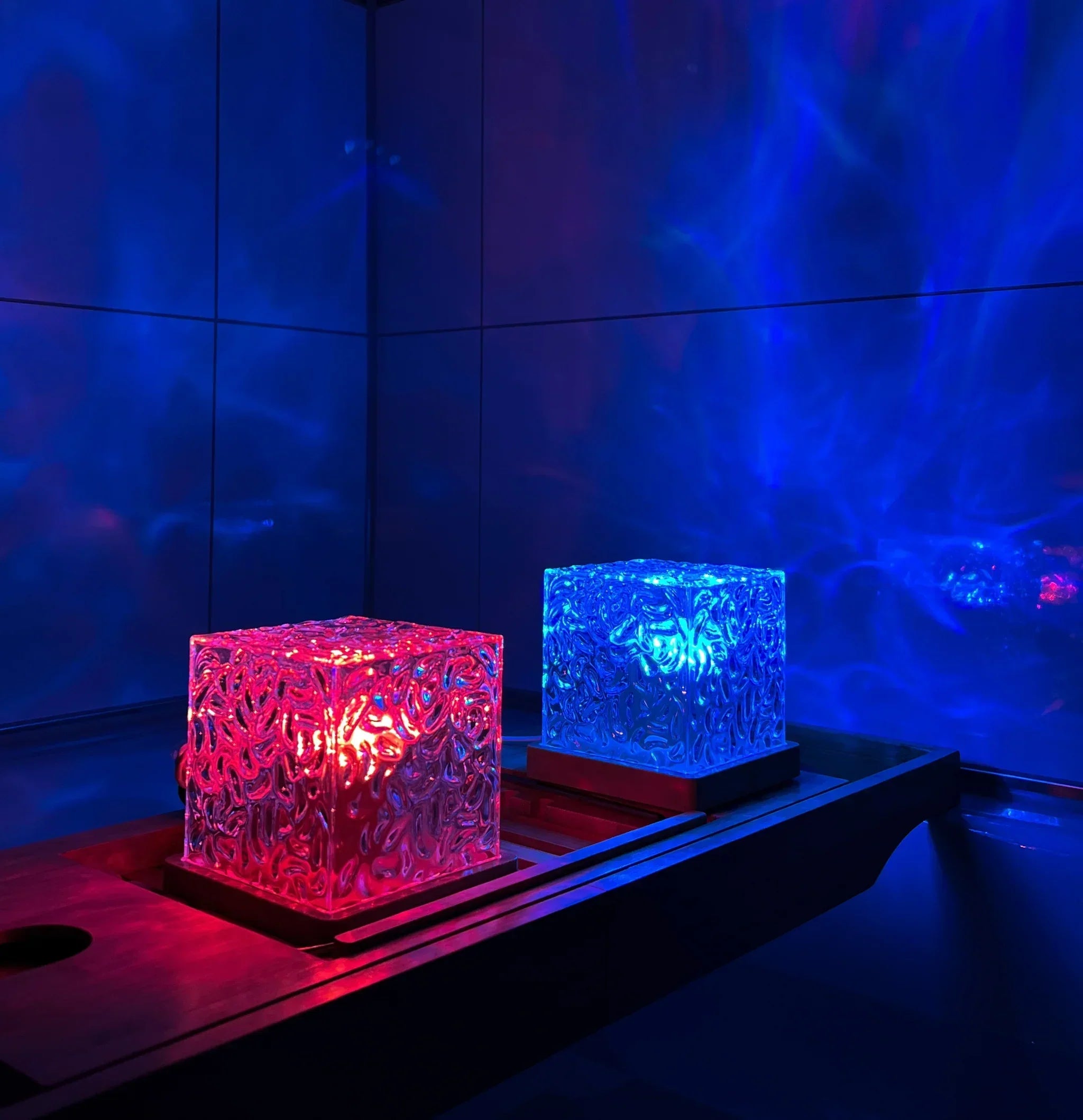 Junips | LED Table Lamp with Water Wave Effect