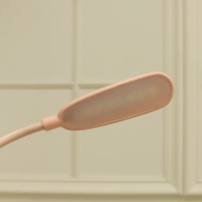 Junips | Eye-friendly children's reading lamp with USB night light
