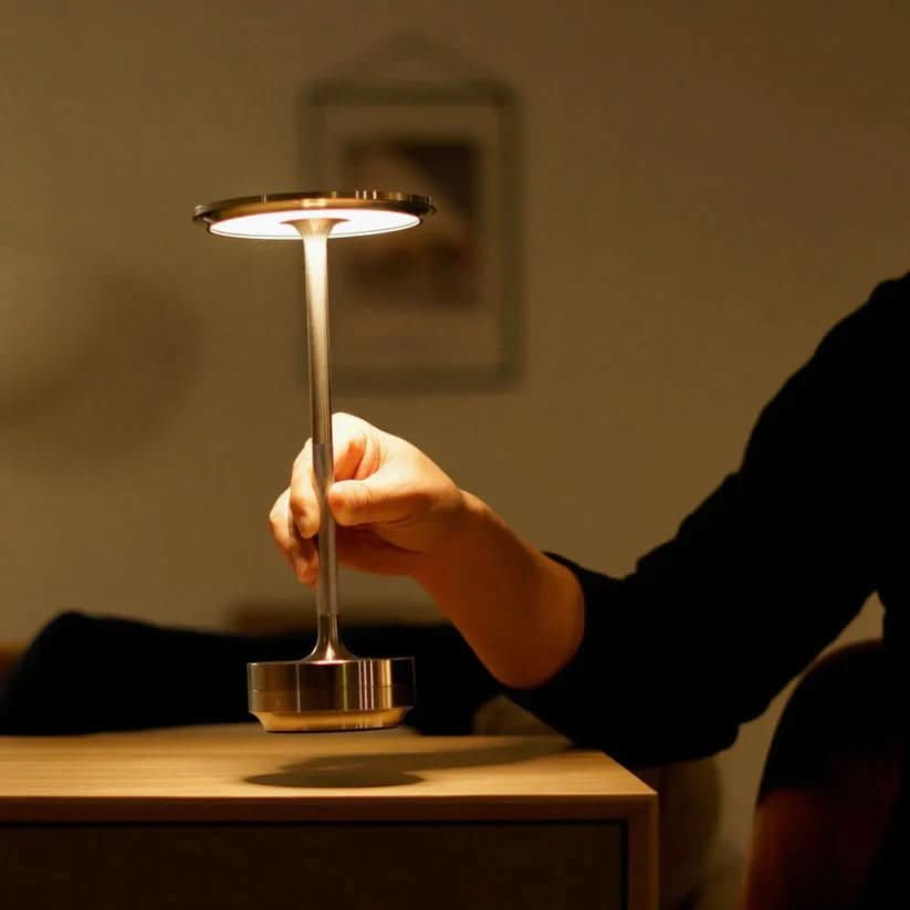 Junips | LED table lamp with dimmable mood light