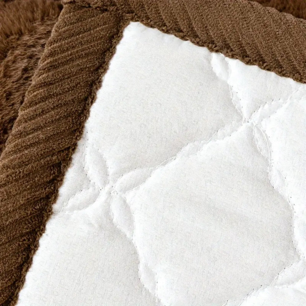 Junips | Luxury Plush Diamond Stitched Sofa Cover