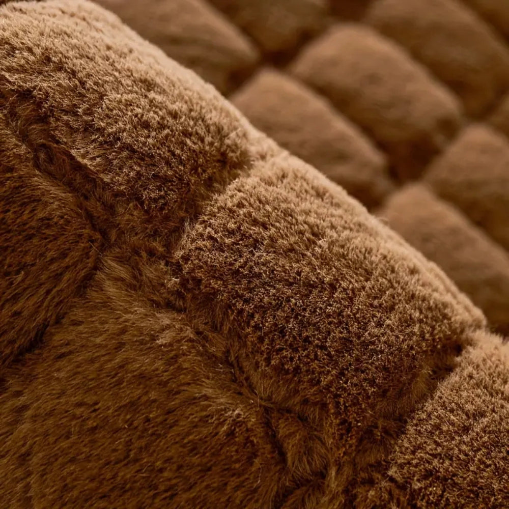Junips | Luxury Plush Diamond Stitched Sofa Cover