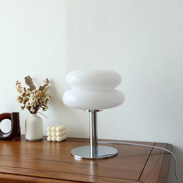 Junips | Luxury and subtle table lamp with elegant finish